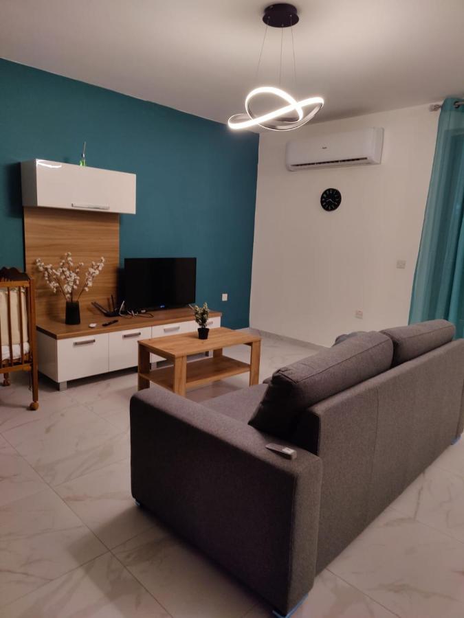 Apartamento Caribbean Cocktail Marsaskala Exterior foto